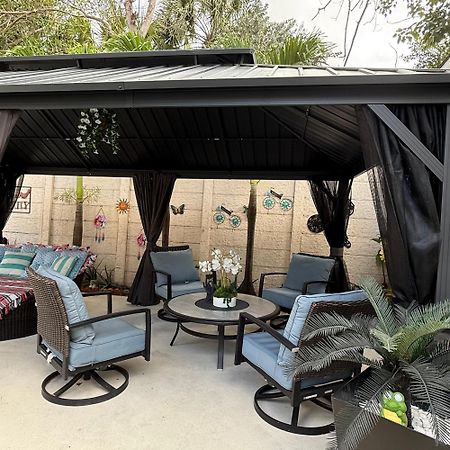 Tiny Place W Private Hot Jacuzzi 7 Min To Miami International Airport Bagian luar foto
